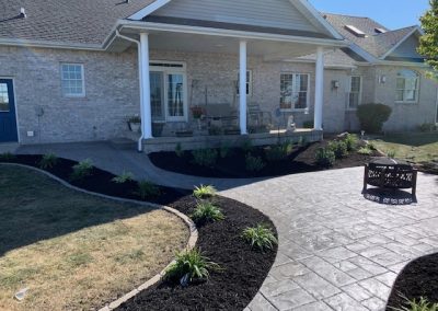 Professional-Landscaper-6